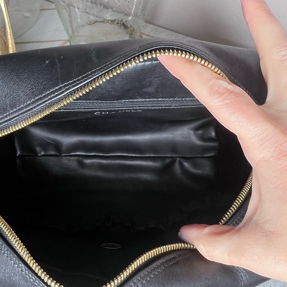 Chanel Shave kit or Toiletry Bag Black - Picture 6 of 9